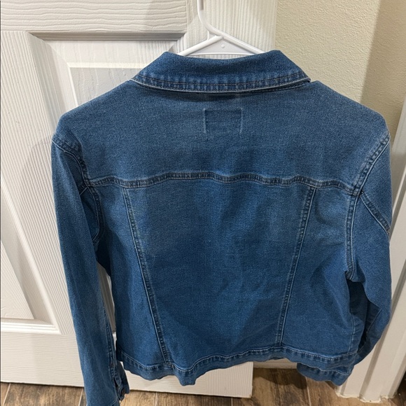 Curve Denim Jacket - Picture 3 of 3